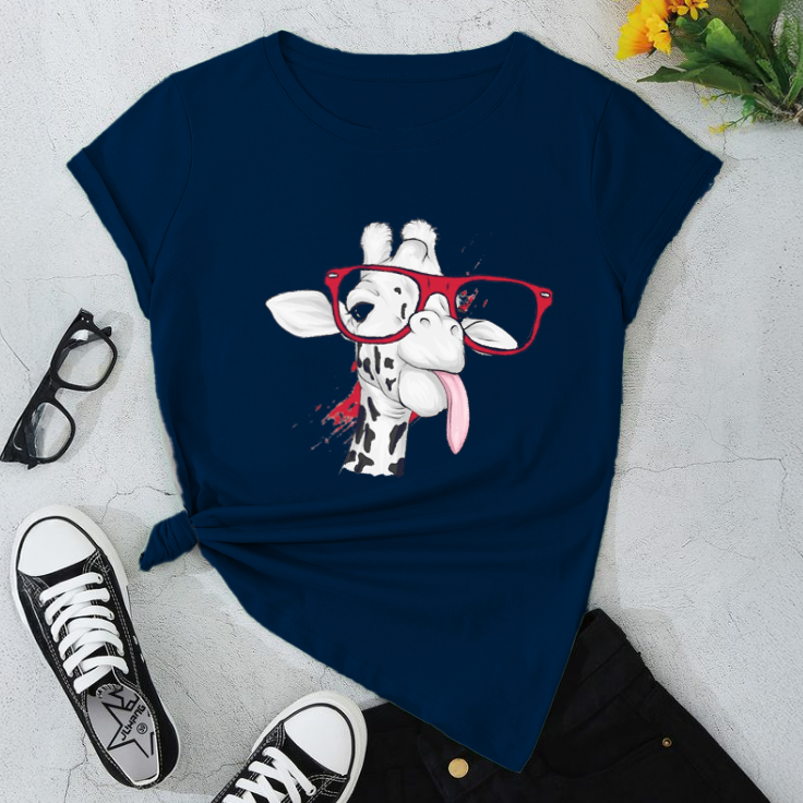 Cute Giraffe Graphic T-Shirt