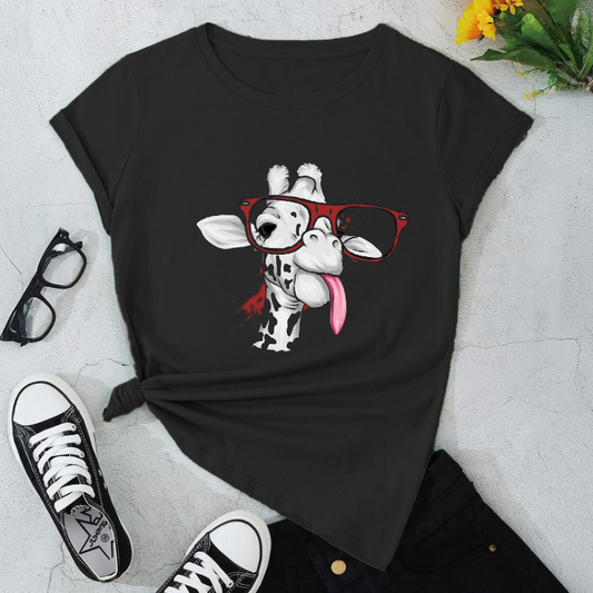 Cute Giraffe Graphic T-Shirt