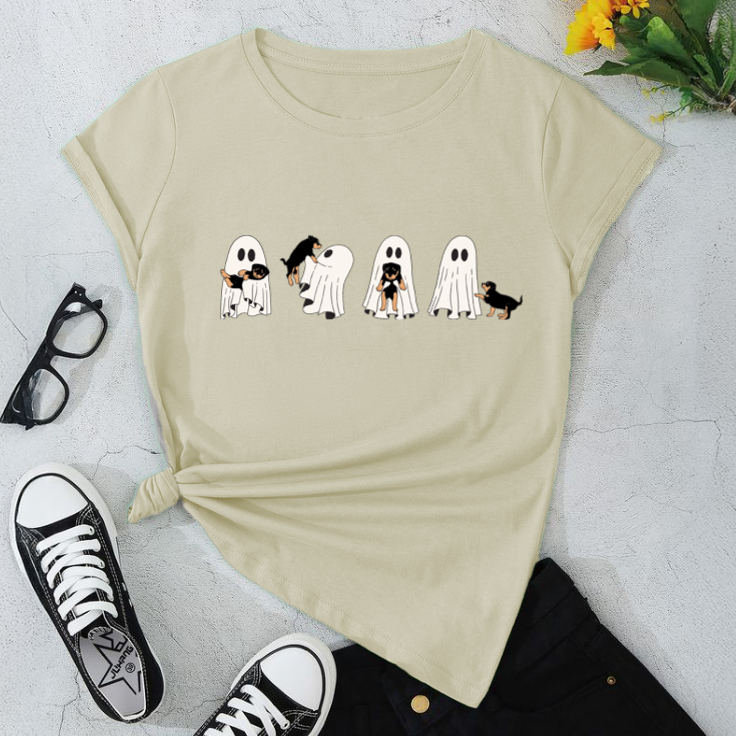Adorable Animal Graphic Tee - Perfect for Dog Lovers / Halloween